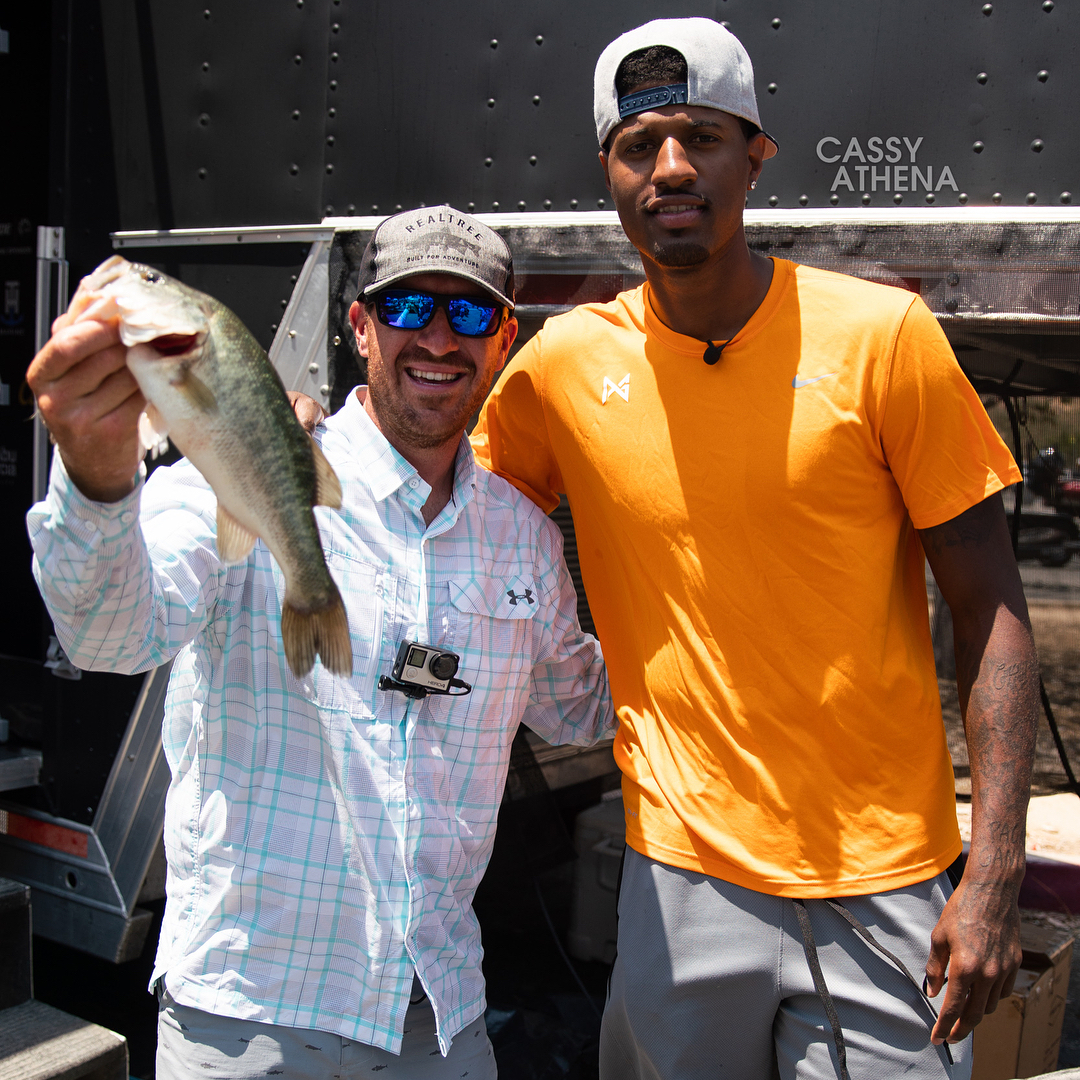 巴萨近20场主场对德国球队16胜，法鹰近6次客战西班牙球队4胜（巴萨主场近20战德国球队取16胜，法鹰近6次客战西班牙球队赢4场）