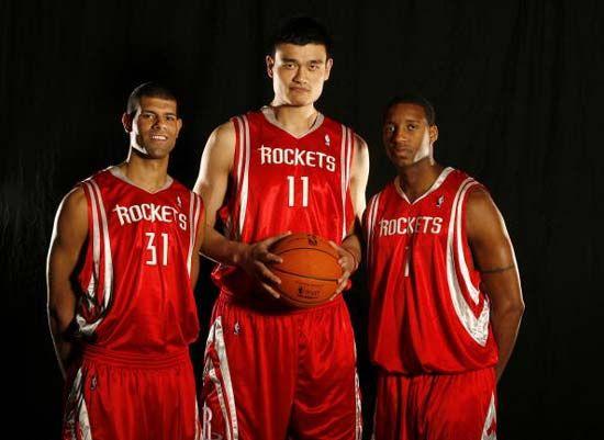 荷甲战报：奥斯汀破门，肖蒂尔建功，兹沃勒2-1海伦芬（荷甲：兹沃勒2-1击败海伦芬，奥斯汀破门、肖蒂尔建功）