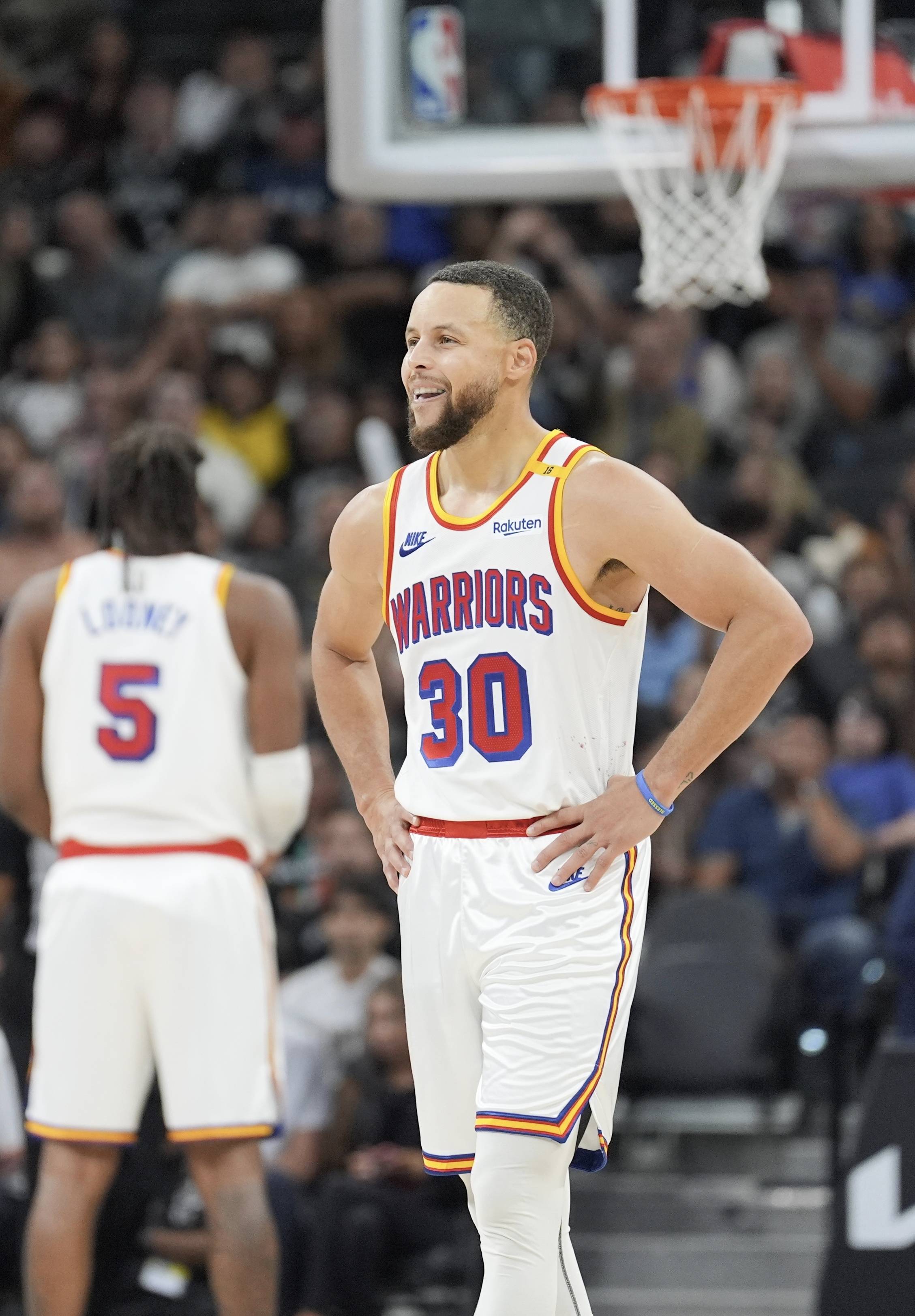 徐尚：我建议并支持邵佳一竞聘国足主帅，希望他到更高的舞台（徐尚：倡议并力挺邵佳一竞聘国足主帅，盼其迈向更高舞台）