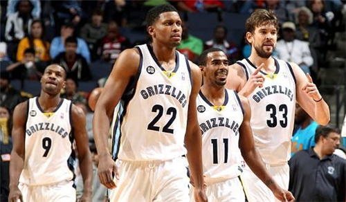 萨利巴身价上涨至9000万欧，成为世界上身价最高的后卫（萨利巴估值飙至9000万欧，荣登全球后卫身价第一）