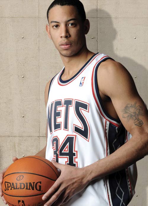 齐达内分享与樊振东切磋的照片：这年轻人球打得着实可以！（齐达内晒与樊振东对练照：这年轻人球技确实可以！）