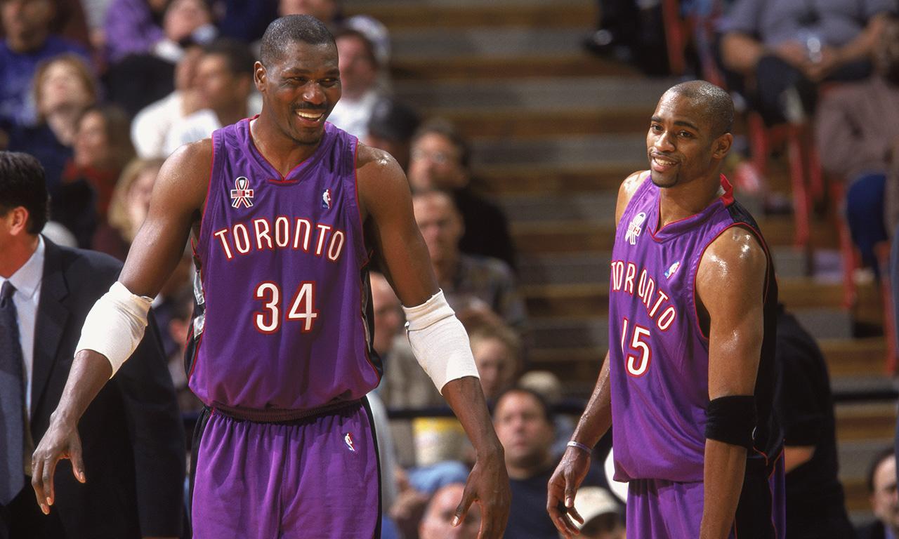 洛杉矶快船以131-116击败黄蜂，哈登55分创队史新高，成为NBA第四位得分超55分的球员，表现惊艳。（快船131-116力克黄蜂，哈登轰55分刷新队史纪录，成NBA史上第4位55+得分者，表现惊艳）